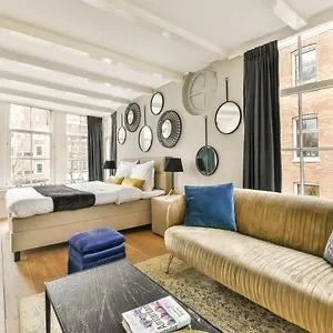 Bed & Breakfast Spiegelgracht With Canal View *****
